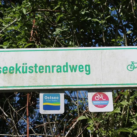 Fewo's Am Gutshaus Im Ostseeland ファームステイ Neu Jornstorf