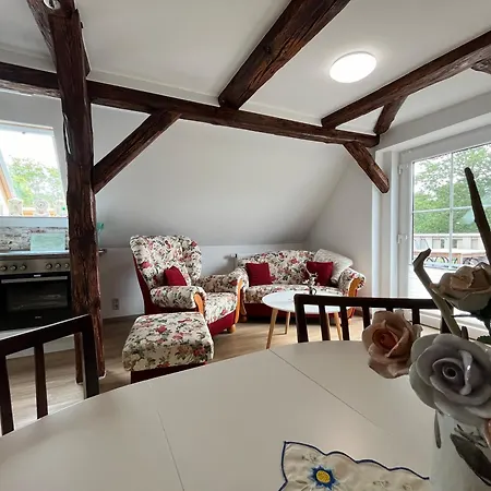 Fewo's Am Gutshaus Im Ostseeland ファームステイ Neu Jornstorf